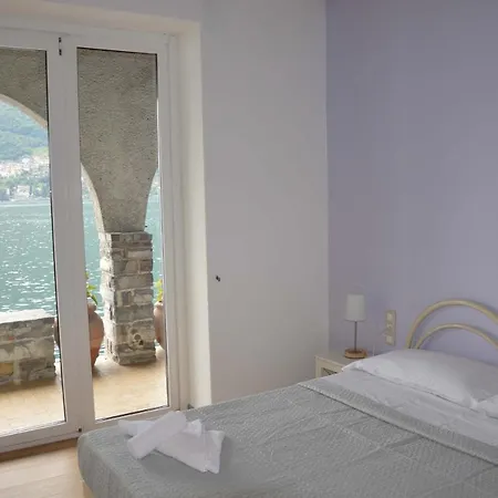 Sleeps 8 Pool *